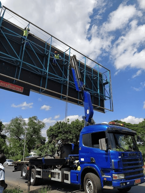 Billboard delivery and installation on site
